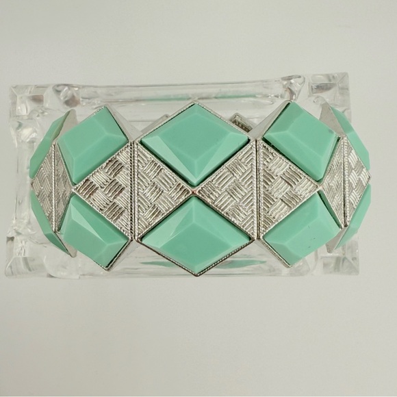 Geometric Turquoise Square Stone Women's Bracelet - Picture 9 of 10